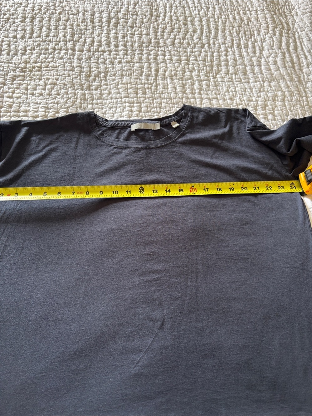 Vince. Women’s Long-Sleeve Crew Neck Shirt - Navy Blue EUC S - Picture 3 of 8